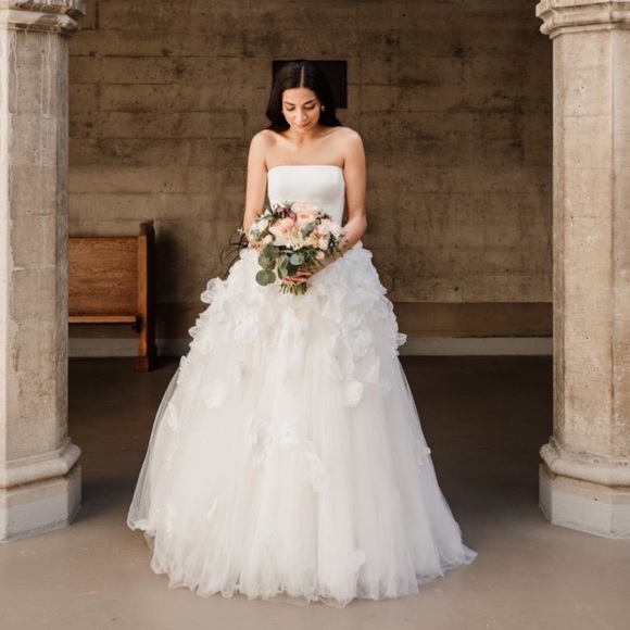 FLOWERBOMB GOWN | Viktor & Rolf wedding dress- size 2- 4 - Picture 3 of 10